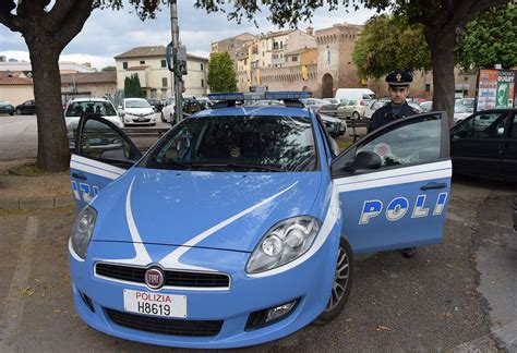 Reggio Emilia Spaccio Di Droga In Stazione Arrestati Otto Nigeriani