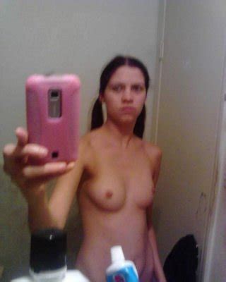 Grumpy Amateur Wife Showing Off Nude Porn Pictures XXX Photos Sex Images PICTOA