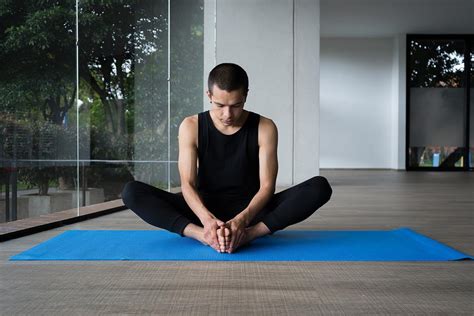 Guida Allo Yoga Per Uomini Pose E Consigli Per Principianti