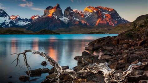 Lake Lago Pehoe And Cuernos Del Paine Sunset In Torres Del Paine