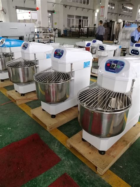 Bakery Equipment OEM 8kg 20L Commercial Bakery Spiral Dough Mixer HF20