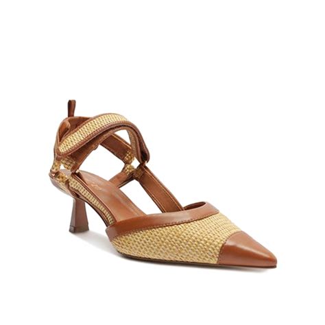 Scarpin Natural Tramado Bico Fino Arezzo Caramelo Nude