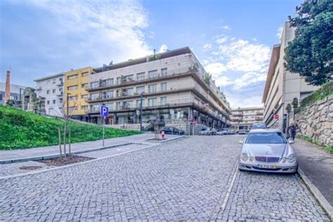 Apartamento T Venda Na Rua Almeida Garrett Creixomil Guimar Es