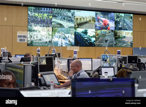 A General View Of A Special Operations Room In London As A Major