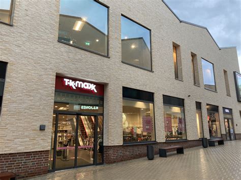 Tk Maxx Ffnet Am Mai Marken Und Designerware Auf Zwei Etagen