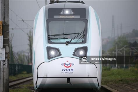 İlk Milli Elektrikli Tren Seti TCDD ye teslim edildi Anadolu Ajansı