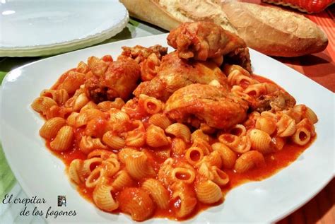 Macarrones Con Pollo En Salsa De Tomate Y Piquillos Cocina