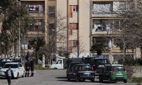 Lamezia Controlli Dei Carabinieri Al Quartiere Ciampa Di Cavallo Il