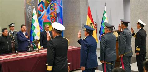 Luis Arce Posesiona Al Nuevo Alto Mando Militar Y Exhorta A Forjar Una