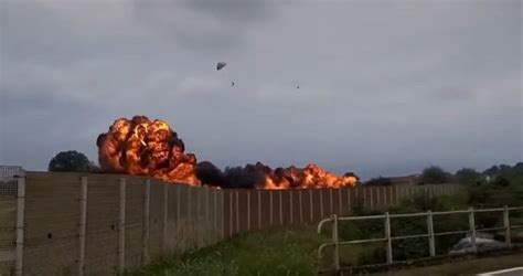 Frecce Tricolori L Incidente A Caselle Sconvolge La Nazione Annullato