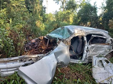 Mulher Morre Ap S Ser Ejetada De Carro Em Grave Acidente Na Sc