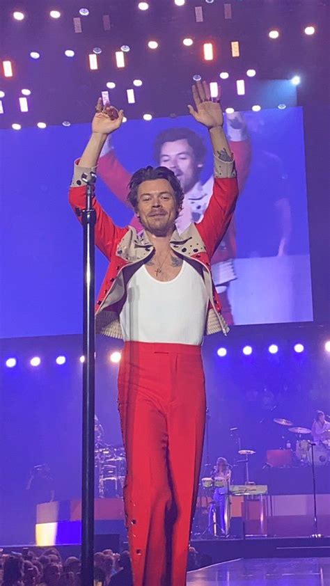 Hl Daily Harry Styles Love On Tour Love On Tour Style