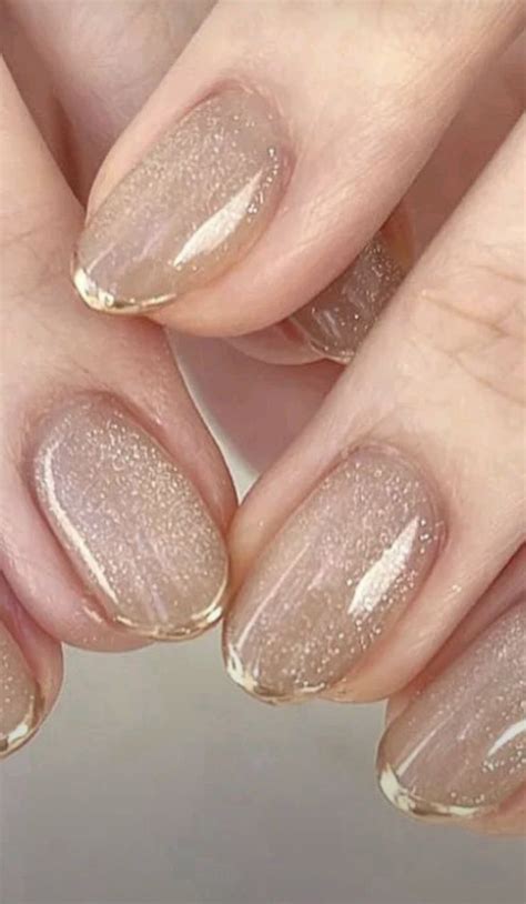 Pin By Lisa Scanlan On Wedding Gold Gel Nails Champagne Nails Nail Art