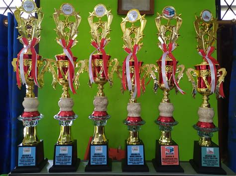 sd negeri kampung melayu   juara flsn   juara  gambar