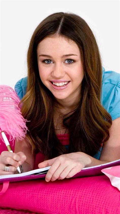 Pin By Maya Mohamed On Hairstyle Miley Cyrus Miley Blonde Hd