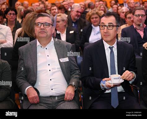 Boeblingen Bundeslandwirtschaftsminister Cem Oezdemir Zu