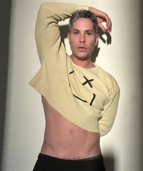 Sem Orienta O Lembra Christian Ch Vez Sobre Se Revelar Gay Aos