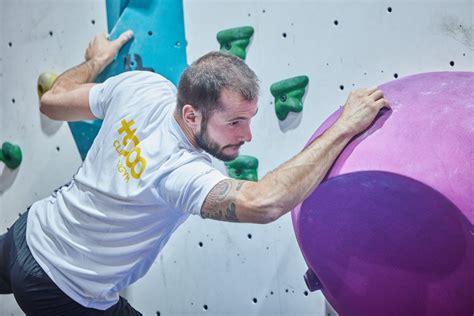 CELEBRA LA CINCOMARZADA EN CLIMBAT Inicio Climbat Climbing Gyms