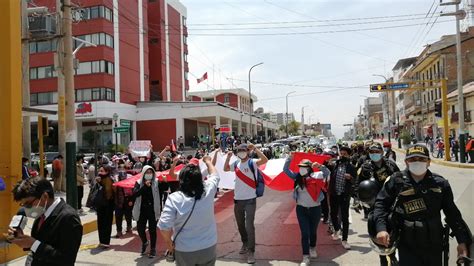 Manuel Merino Presidente Protestas En Ciudades Y Regiones Del Perú