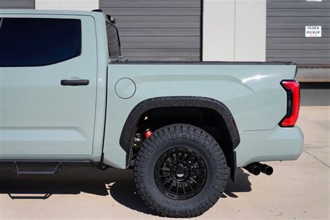 2022 Toyota Tundra Trucks Feel Like True Lunar Rock Trd Pros When Lifted On 35s Autoevolution