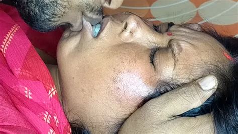 Patni Ko Raat Me Godhi Bana Kar Choda Bohat Maja Aya In Malay Desi Porn Xhamster