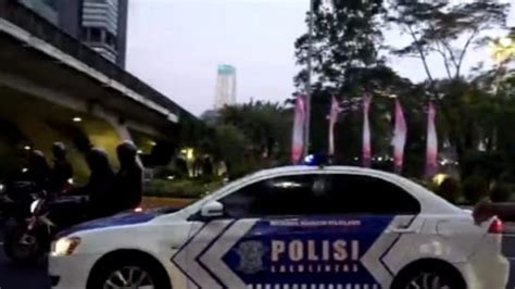 Viral Polantas Pepet Mobil Kepala Negara Ktt Asean Polisi Teriak Goblok