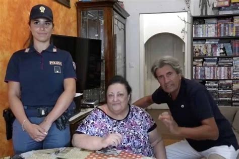 Truffe Agli Anziani La Campagna Della Polizia Di Stato Stampa Italiana