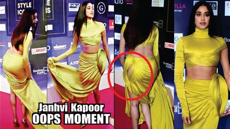 Janhvi Kapoor Oops Moment At Pinkvilla Style Icons Awards 2023 Janhvi Kapoor Hot And Bold Video