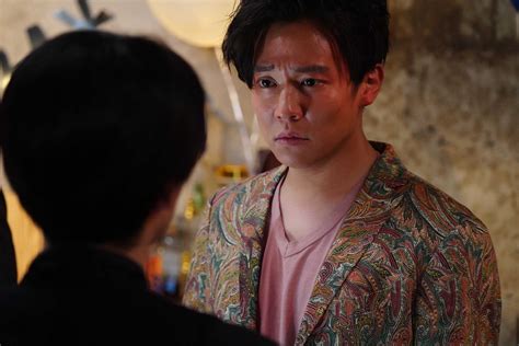 【写真 1 9枚】俳優の小出恵介さんが主演を務めるabemaオリジナルドラマ「酒癖50」のワンシーン（c）abematv，inc Mantanweb（まんたんウェブ）