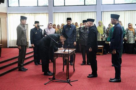 Bupati Herdiat Lantik Dua Dirut Perumda Ciamis Inovatif89