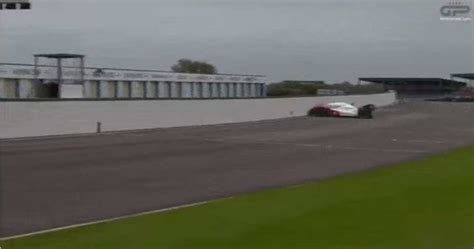 Autonomous Roborace Car Immediately Slams Into Wall - SlashGear