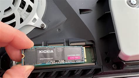PS5-SSD einbauen: So erweitert ihr den Konsolenspeicher mit einer M.2 ...