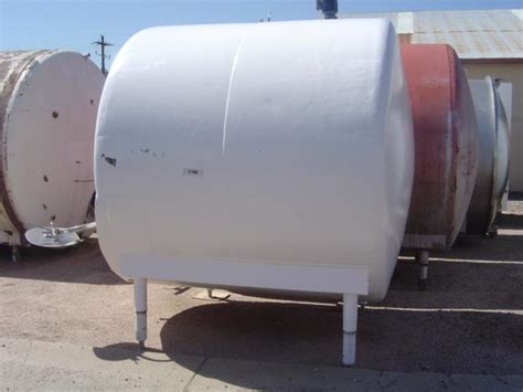 Refurbished 2000 GALLON STORAGE TANK HEIL For Sale At Dairy Engin