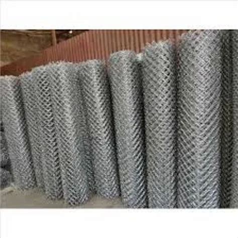 Mild Steel Galvanized Chain Link Fencing Mesh Wire Diameter 250 Mm 12 Gauge Height 3 Feet