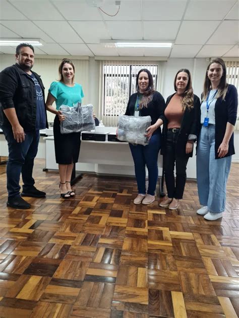 Novos Computadores Regional Oeste Novos Caminhos