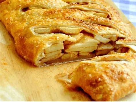 Strudel De Manzana Con Tapa De Tarta Una Receta Económica Que Se Hace En Solo 10 Minutos