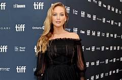 Pics Of Jennifer Lawrence Naked