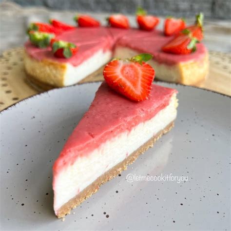 Svieži jahodový cheesecake receptar online