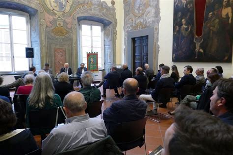 Tanto Pubblico A Prato Per La Presentazione Del Libro Il Biennio Nero