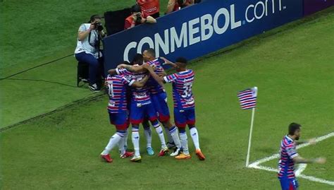 Gol De Fortaleza Silvio Romero Anot El Sobre River Plate Por La