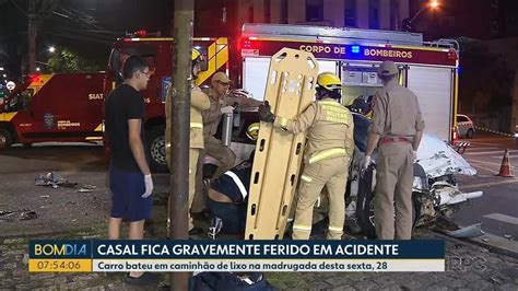 Duas Pessoas Ficam Gravemente Feridas Em Acidente Envolvendo Carro E