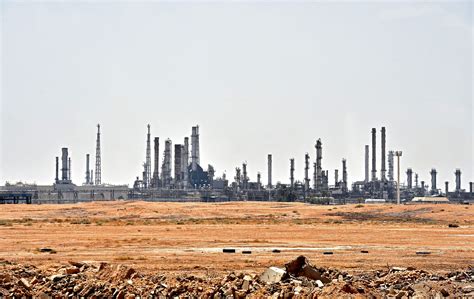 In Saudi Arabia, World Oil Supplies Are in Flames | The New Yorker