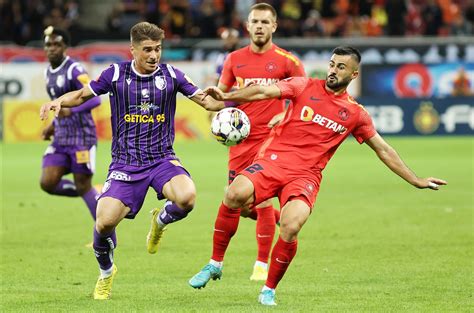 Fotbalist din Superliga, transferat la liderul din Bulgaria!