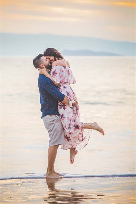 A Maui Honeymoon With More Than One Reason to Celebrate | Flytographer