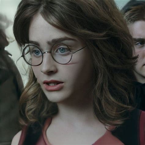 Harriet Potter Fourteen Year Old Harry Potter Icons Fem Harry Potter Female Harry Potter