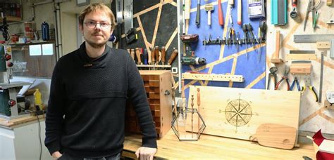 Saint Vigor le Grand Dans son garage l ébéniste François transmet son