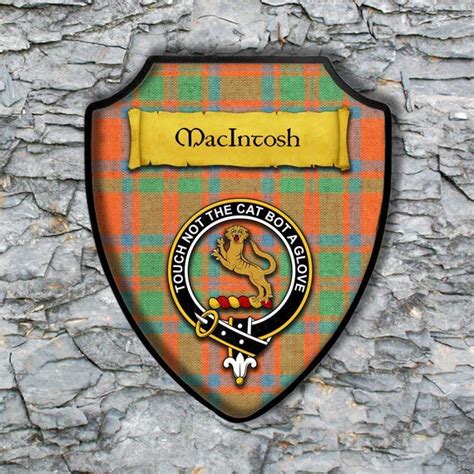 Macintosh Or Mackintosh Shield Plaque With Scottish Clan Coat Of Arms