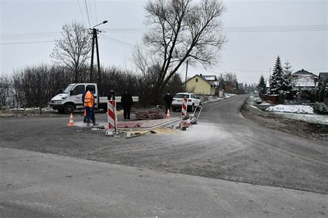 Remont Drogi Powiatowej W Brzuchani I Inne Zadania Drogowe Na Koniec