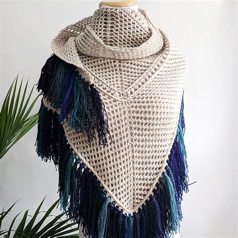 Ravelry Cyclades Shawl Pattern By Espace Tricot