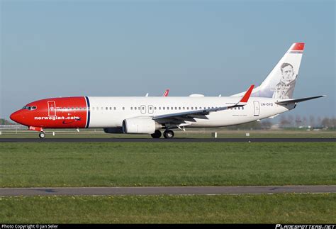 LN DYQ Norwegian Air Shuttle Boeing 737 8JP WL Photo By Jan Seler ID